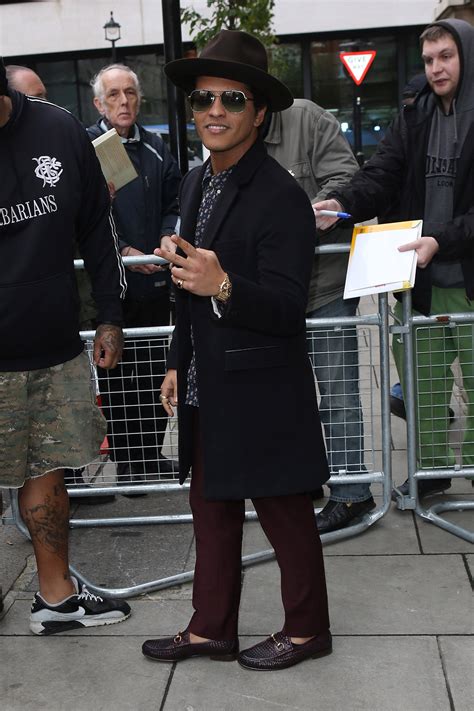 celebrities wearing gucci loafers
